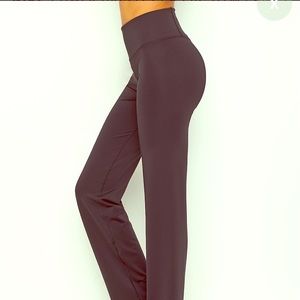 Nike Powder Classic Dri-Fit gym pants